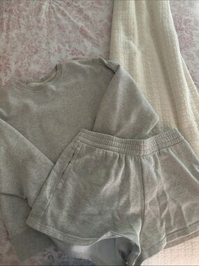 Calvin Klein Heather Gray Sweatshirt and Shorts Set